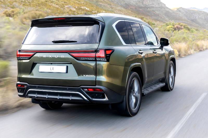 LEXUS PROUD TO PARTNER WITH RMB LATITUDES ART FAIR ’23