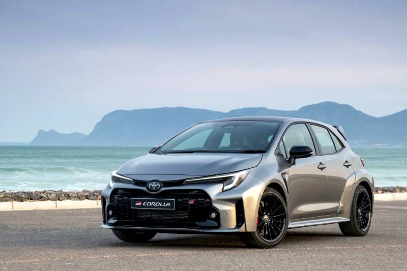 GR COROLLA RESETS THE BENCHMARK FOR HOT HATCH SEGMENT