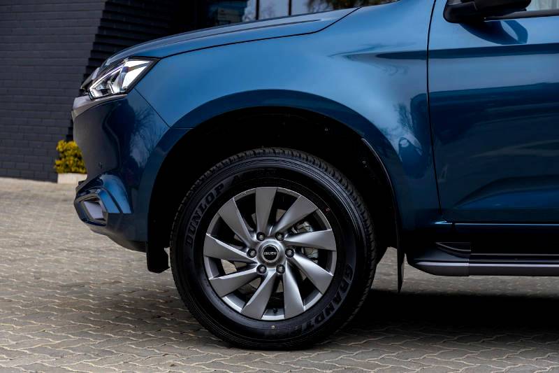 New, Isuzu,  MU-X 4x4