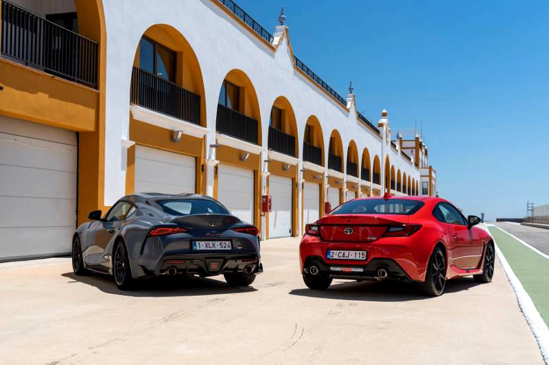 UPDATED IMAGES: Toyota GR Supra now Available in Manual Transmission