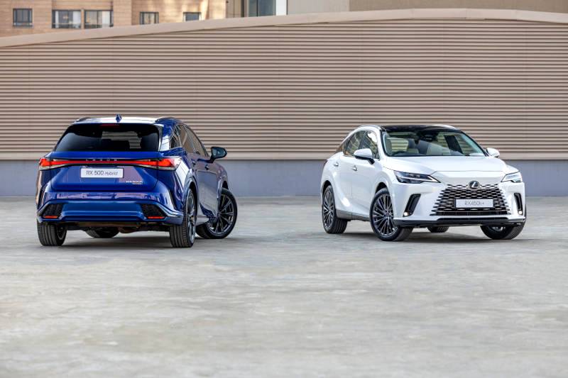 LEXUS RX OPENS A NEW CHAPTER