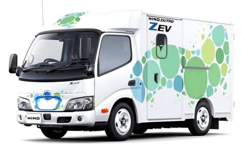HINO PUT THE ACCENT ON NEW ENERGY VEHICLES AT TOKYO MOBILITY SHOW 2023