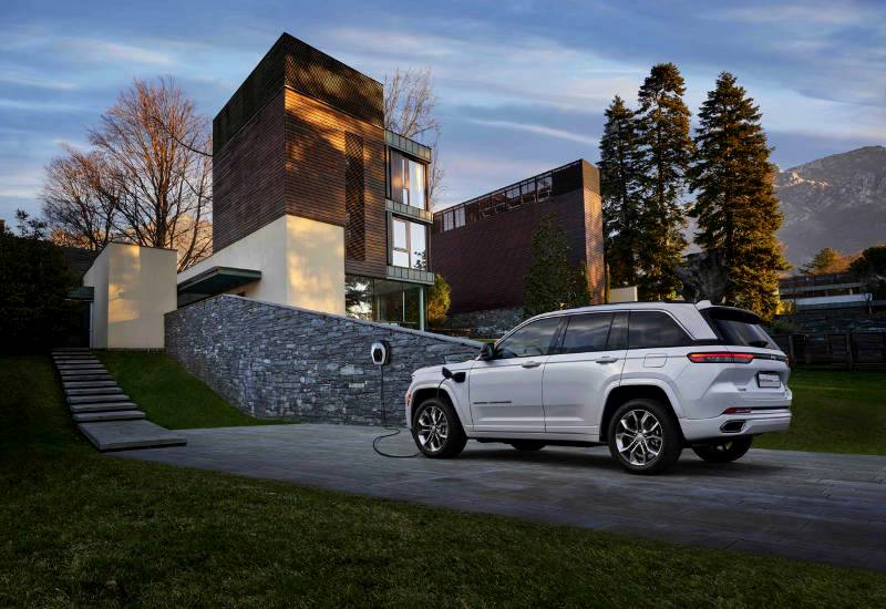 Jeep® Grand Cherokee Earns Back-to-back MotorWeek Drivers’ Choice Award