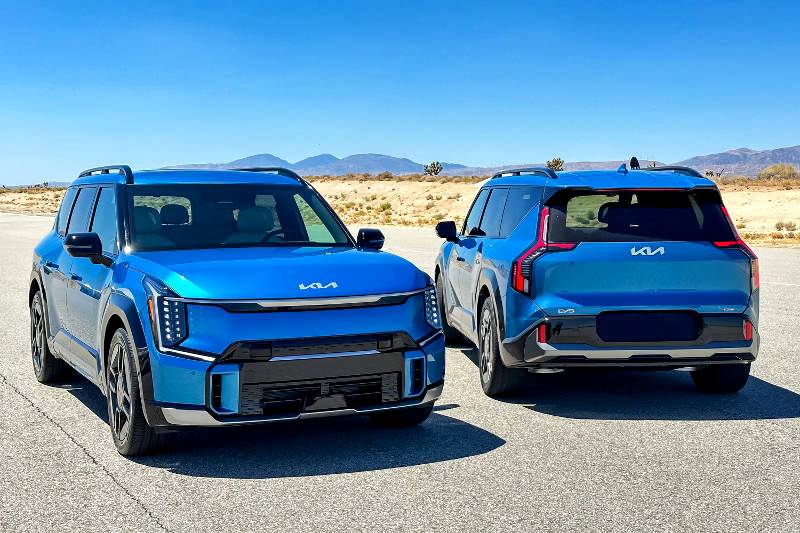 Kia EV9 selected as ‘Top Three in the World’ in twin 2024 World Car Awards categories