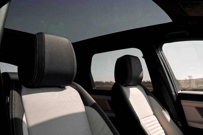 Designed for family life: Distinctive Discovery DNA