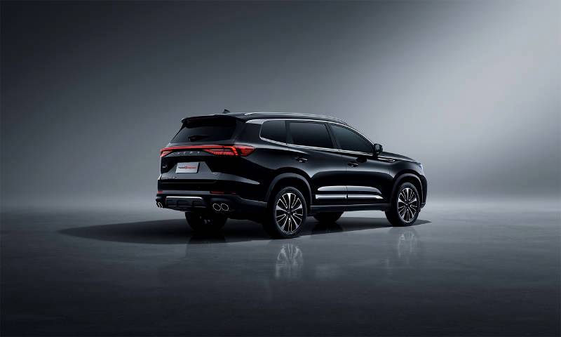 Enjoy Your First Class – In All Wheel Drive