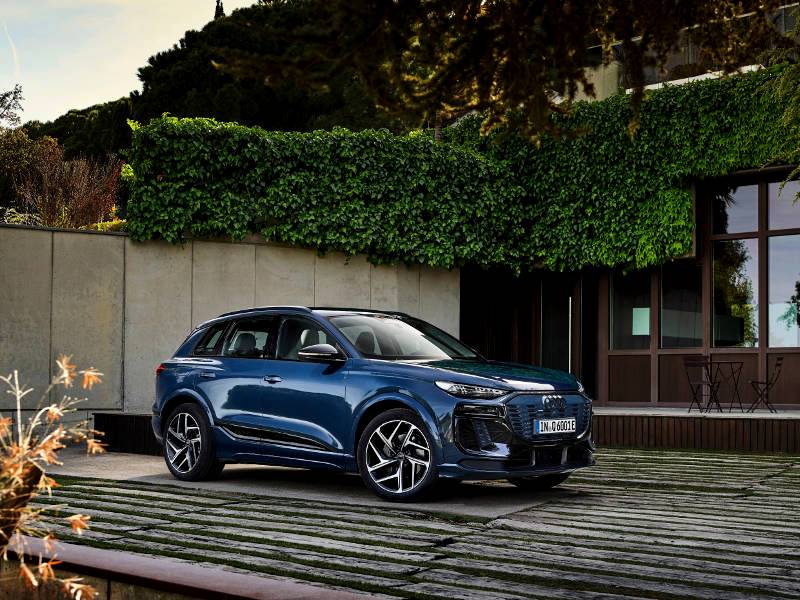 Experience Vorsprung durch Technik: the new Audi Q6 e-tron