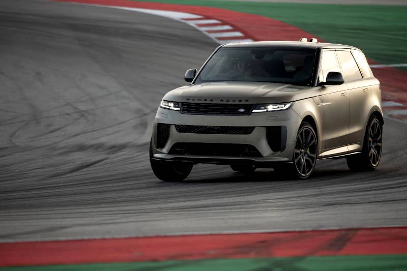 Range Rover Sport SV braking performance sets new standards