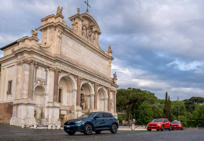 FIAT supports for the second year the World Meeting on Human Fraternity with its electrified fleet