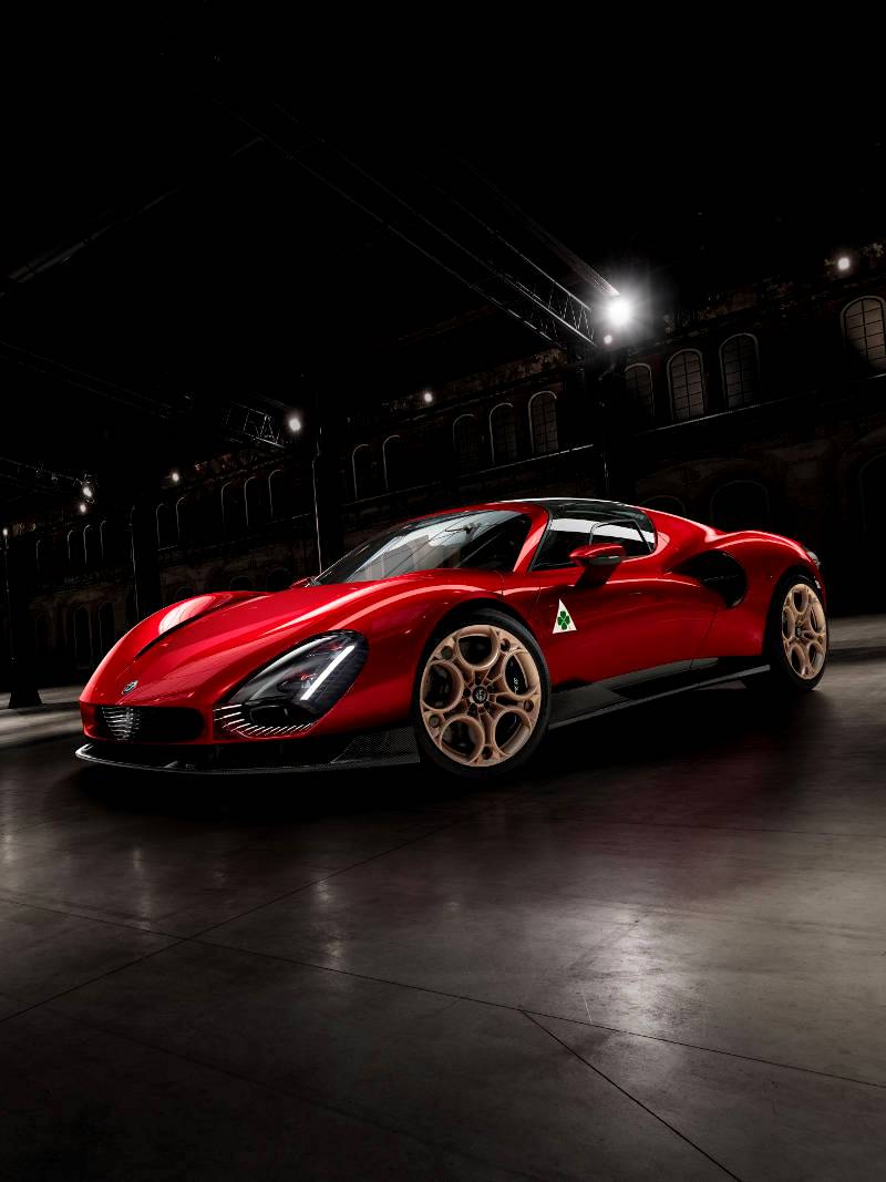 New Alfa Romeo 33 Stradale at “Concorso di Eleganza di Villa d'Este”