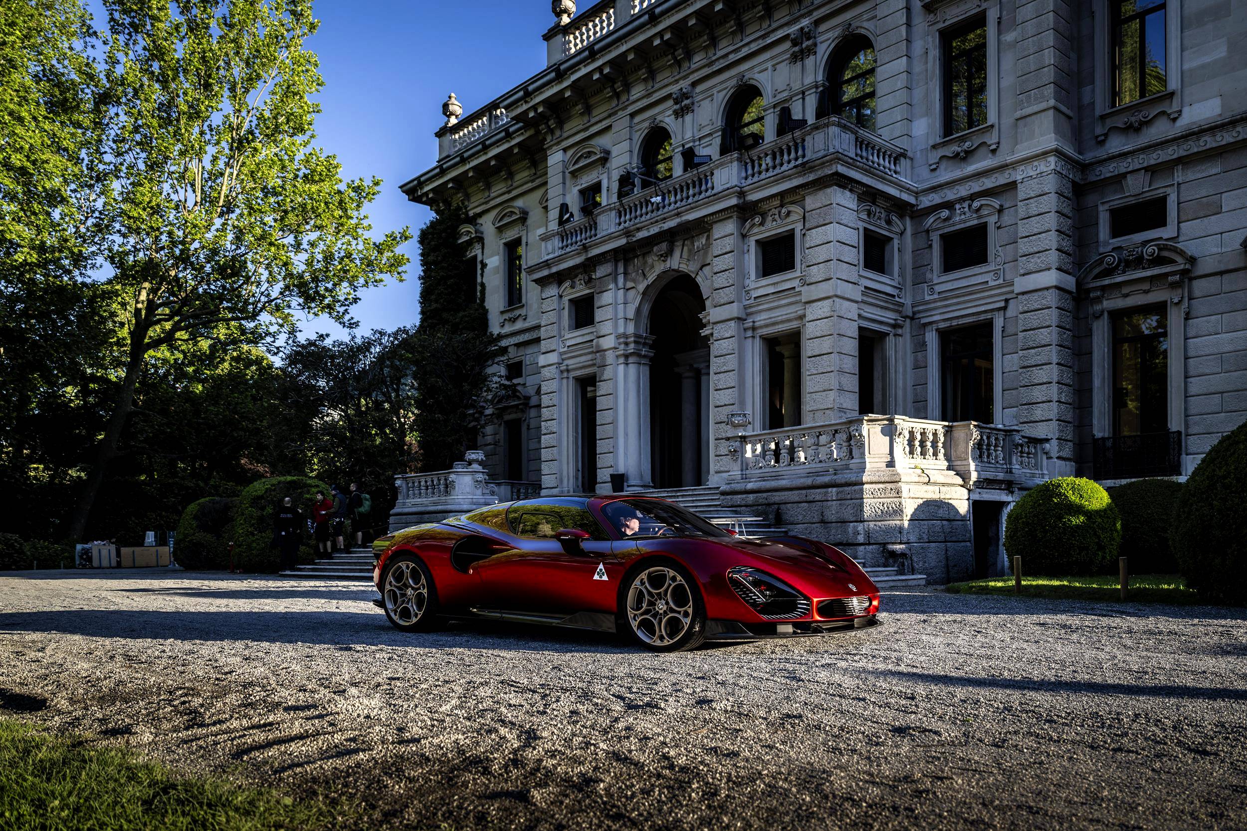 New Alfa Romeo 33 Stradale triumphs at “Concorso di Eleganza di Villa d'Este”