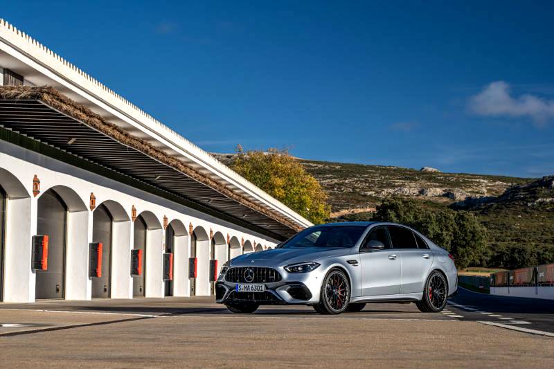 Mercedes-AMG C 63 S E PERFORMANCE: Reinventing the Super Saloon