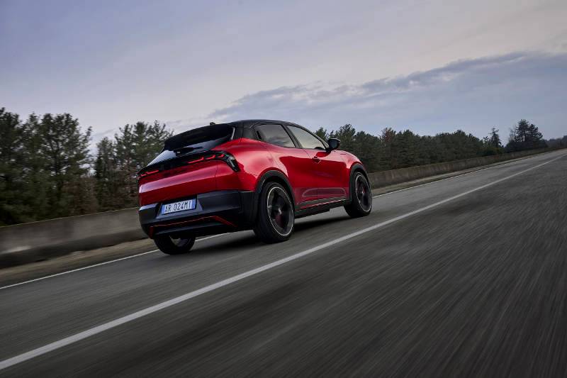 New Junior VELOCE 280 driving dynamics