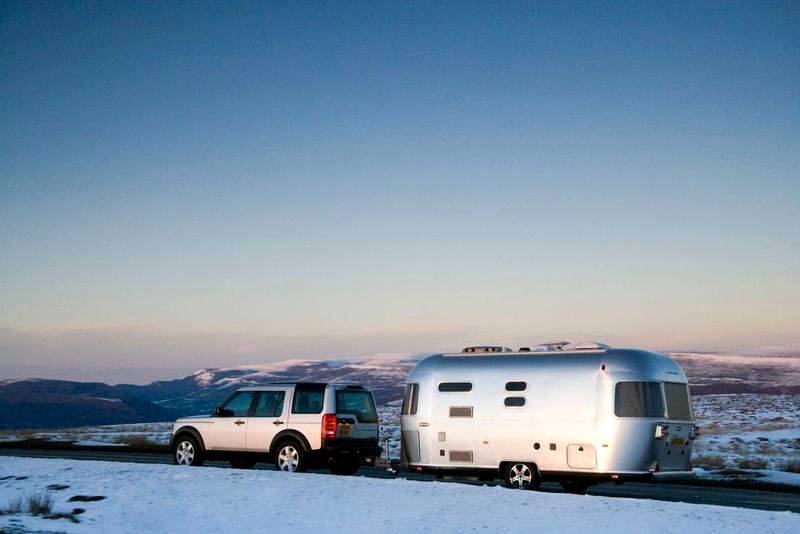 Discovery celebrates 35 years of ingenious versatility with Anniversary Edition and powerful new engine