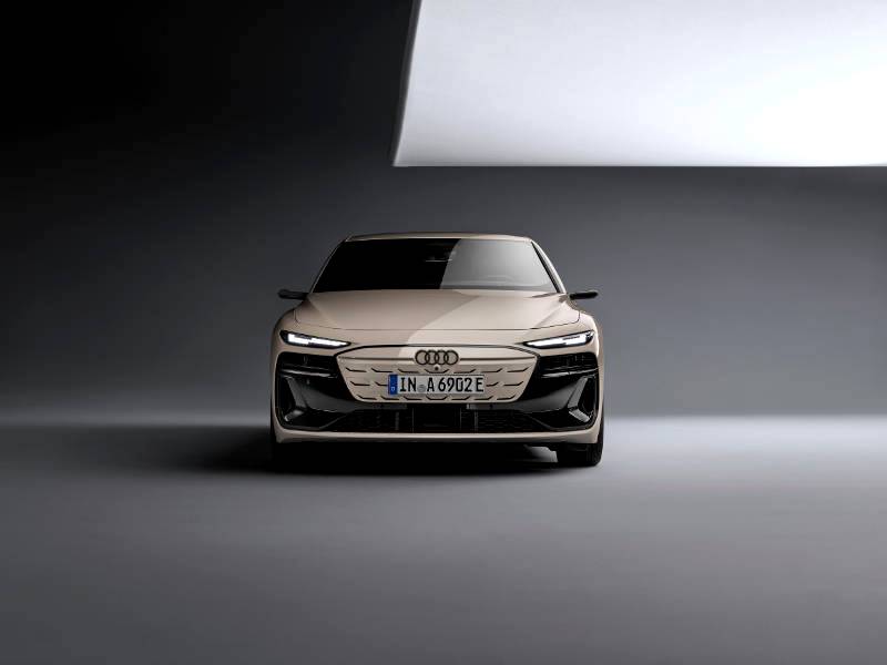 Rethinking the upper midsize segment: the Audi A6 e-tron sets standards in design and range