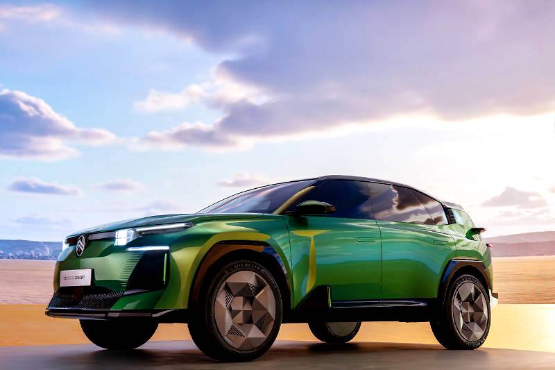 CITROEN PRESENTS C5 AIRCROSS CONCEPT