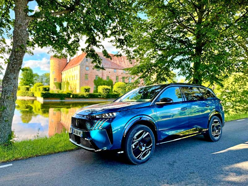 Golden Steering Wheel 2024