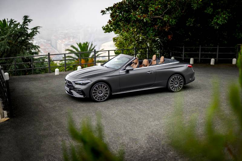 The new Mercedes-Benz CLE Cabriolet: Desire Unfolded