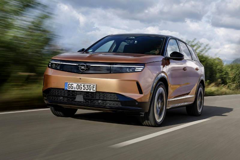 DVN Award 2025 for Intelli-Lux HD Light in New Opel Grandland