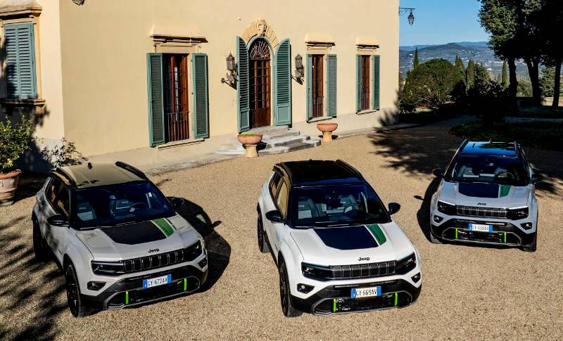 Jeep® Avenger 4xe debuts on road