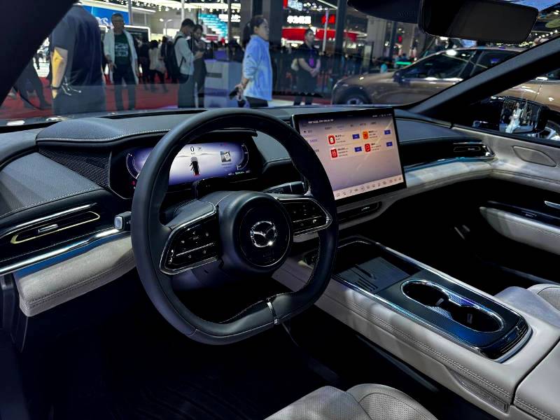 Mazda Unveils MAZDA EZ-60 New Electric SUV at Auto Shanghai 2025