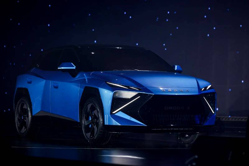 The future has arrived: Upcoming OMODA C3 redefines the crossover with cyber-mecha aesthetics