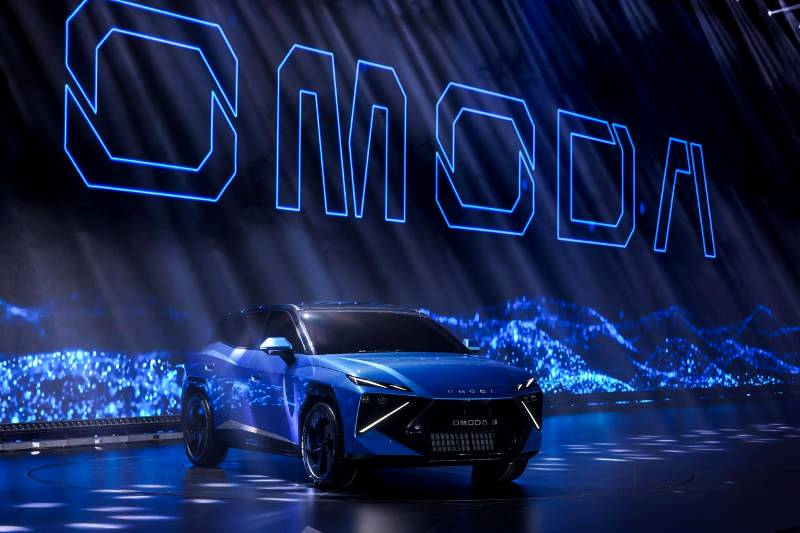 The future has arrived: Upcoming OMODA C3 redefines the crossover with cyber-mecha aesthetics