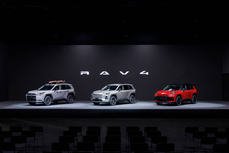 New Toyota RAV4 Makes Global Debut in Japan