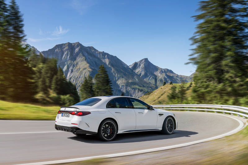 The Mercedes-AMG E 53 HYBRID 4MATIC+: Executive Performance redefined