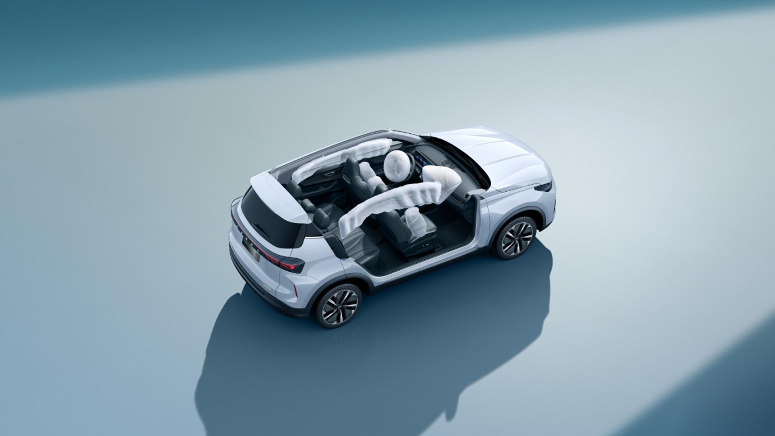 Chery Tiggo Cross HEV: 10 fast facts