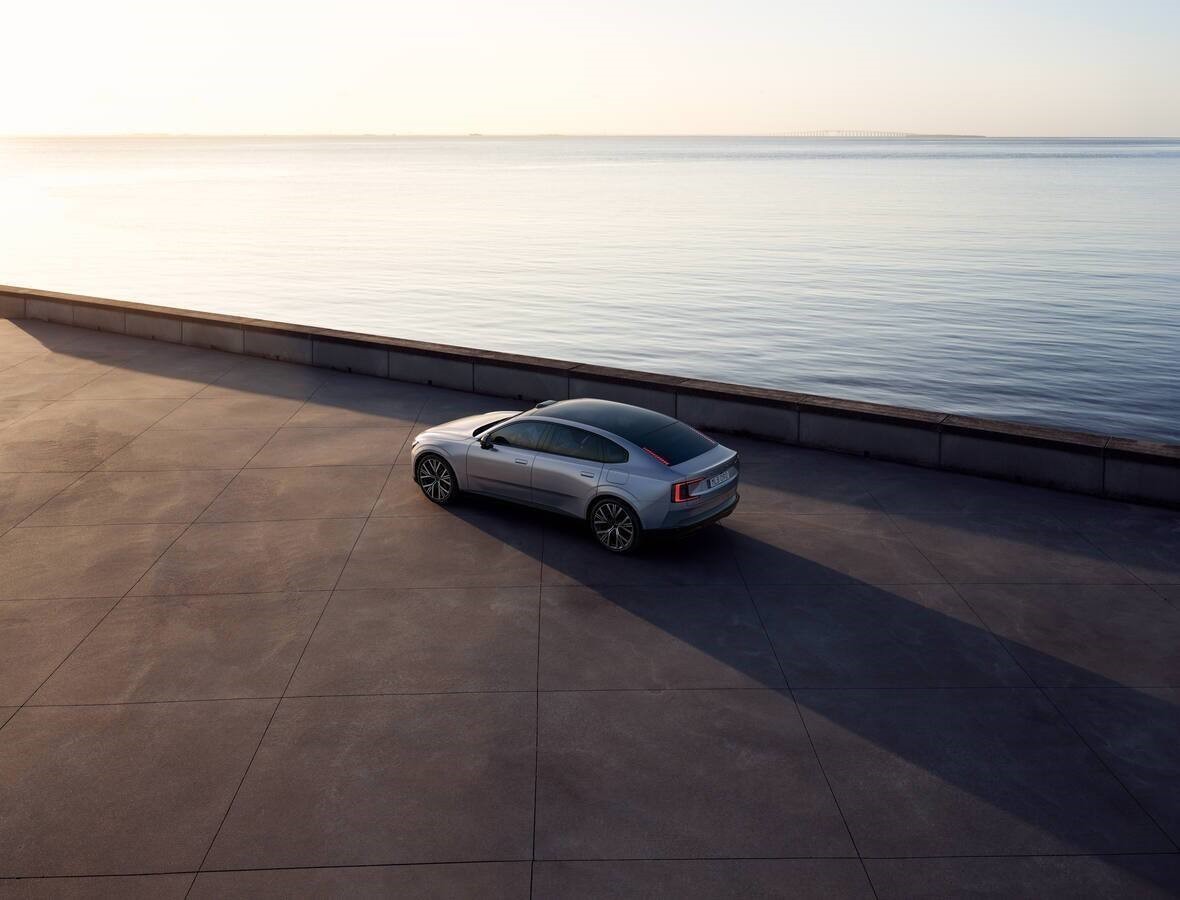 The new Volvo ES90: a big electric car with a small carbon footprint