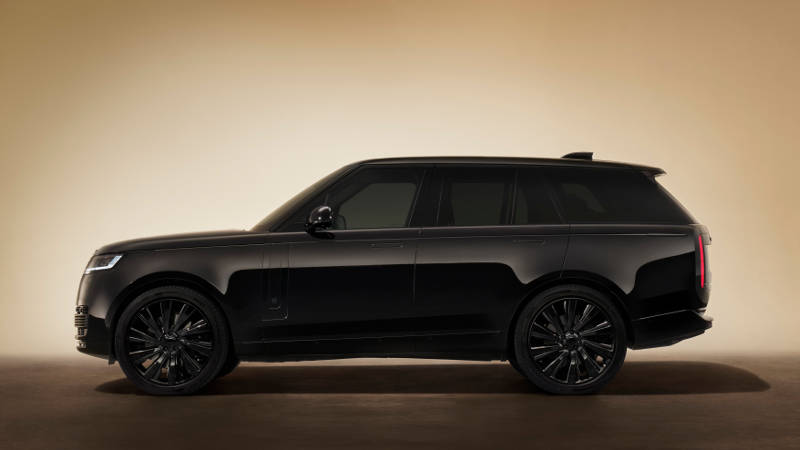 Introducing Range Rover SV Black: Pioneering sensory audio and striking new design details for luxury leader