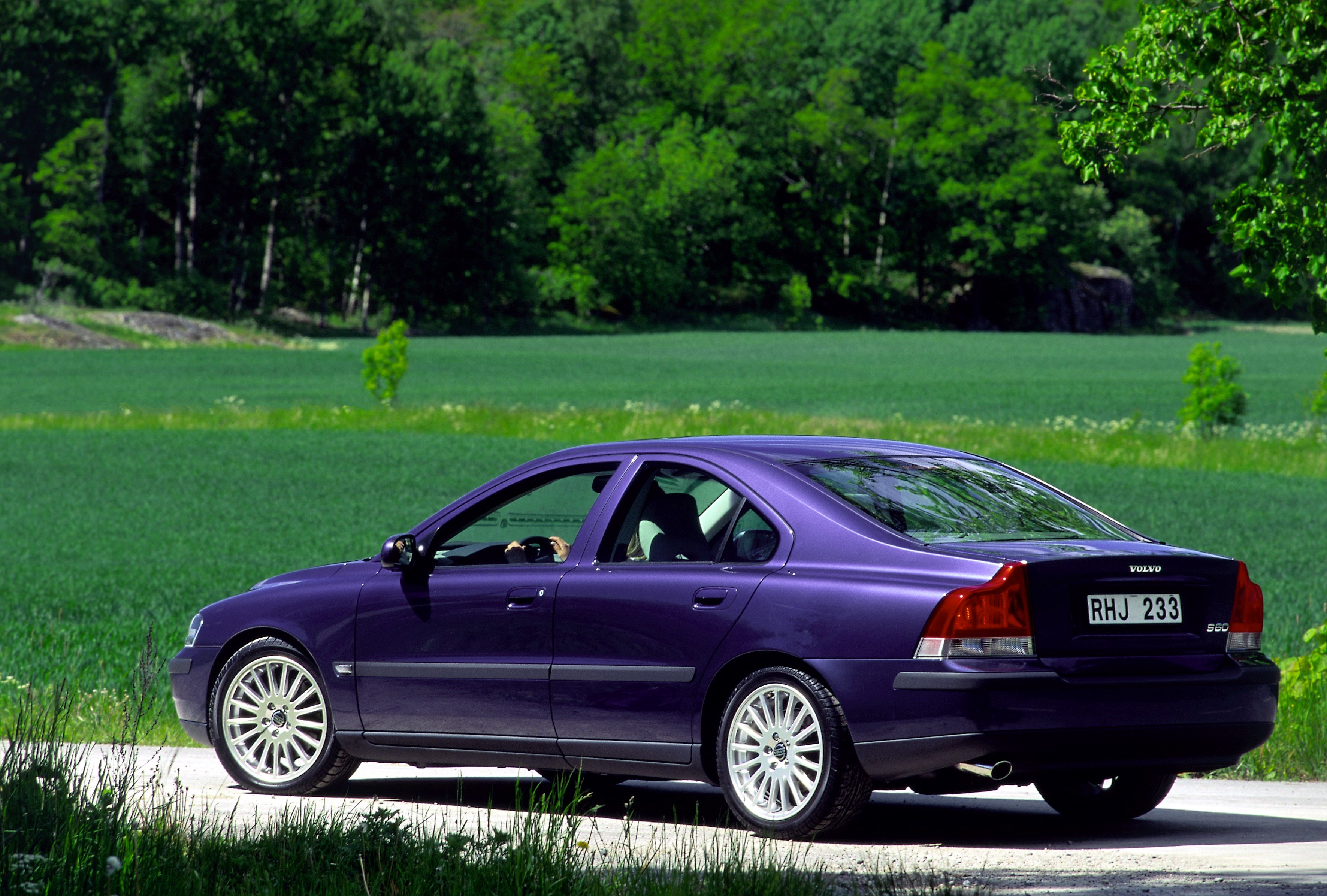 UPDATED IMAGES: Celebrating 25 years of the S60: The sedan that took Volvo into the 21st century